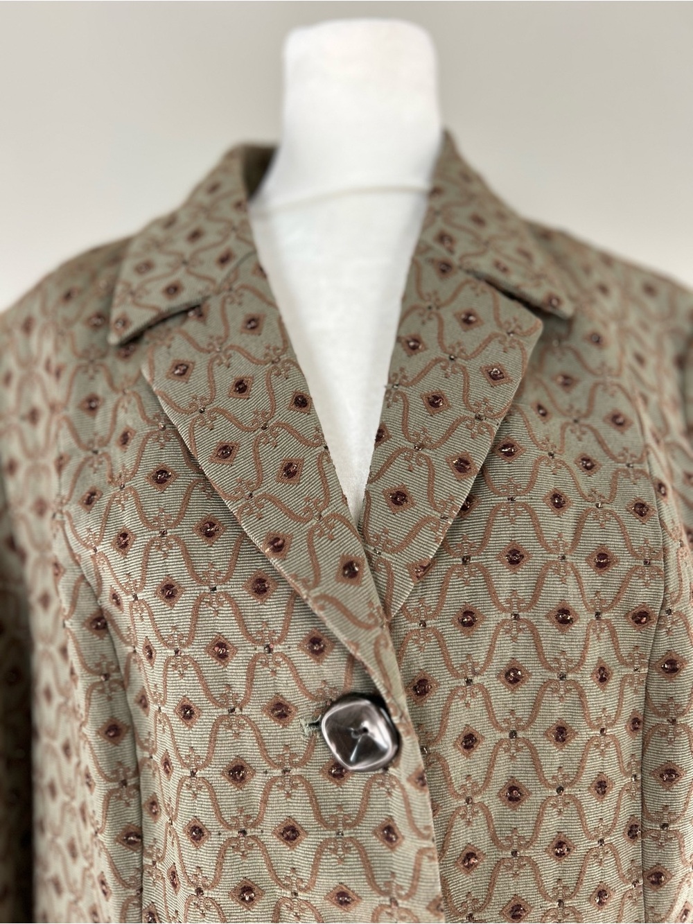 Dalia Brocade Beaded Coat Taupe Vintage Inspired Size 12 - Picture 7 of 16